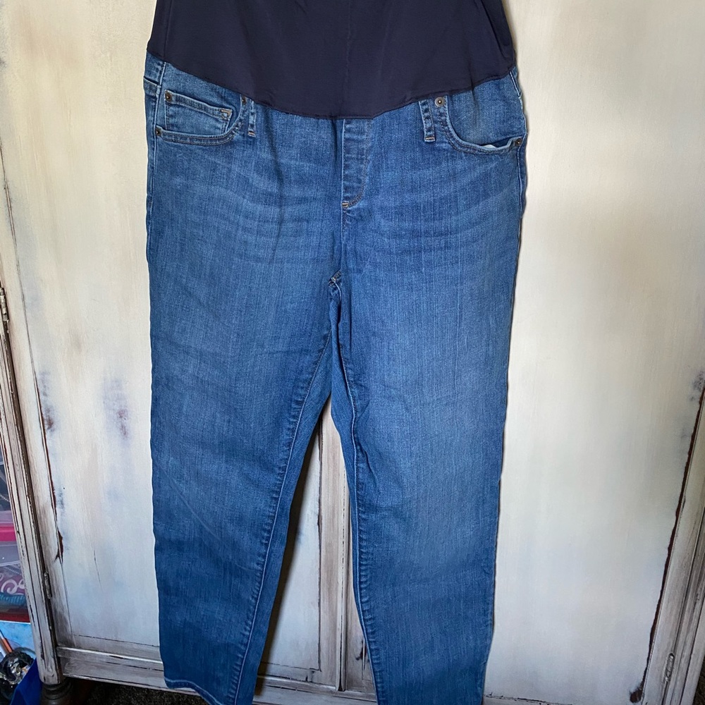 Gap maternity skinny jeans